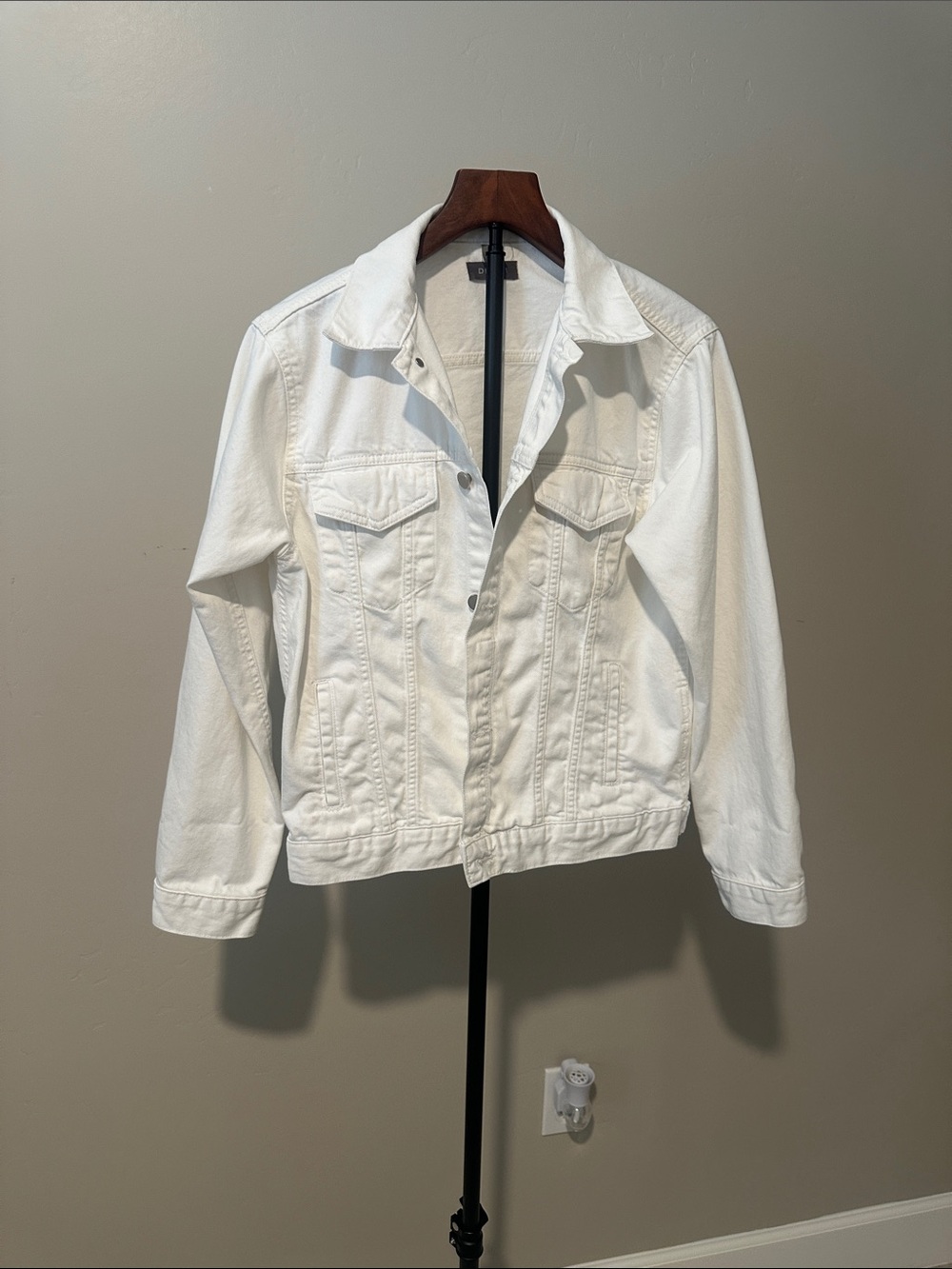 DL1961 White Denim Jacket